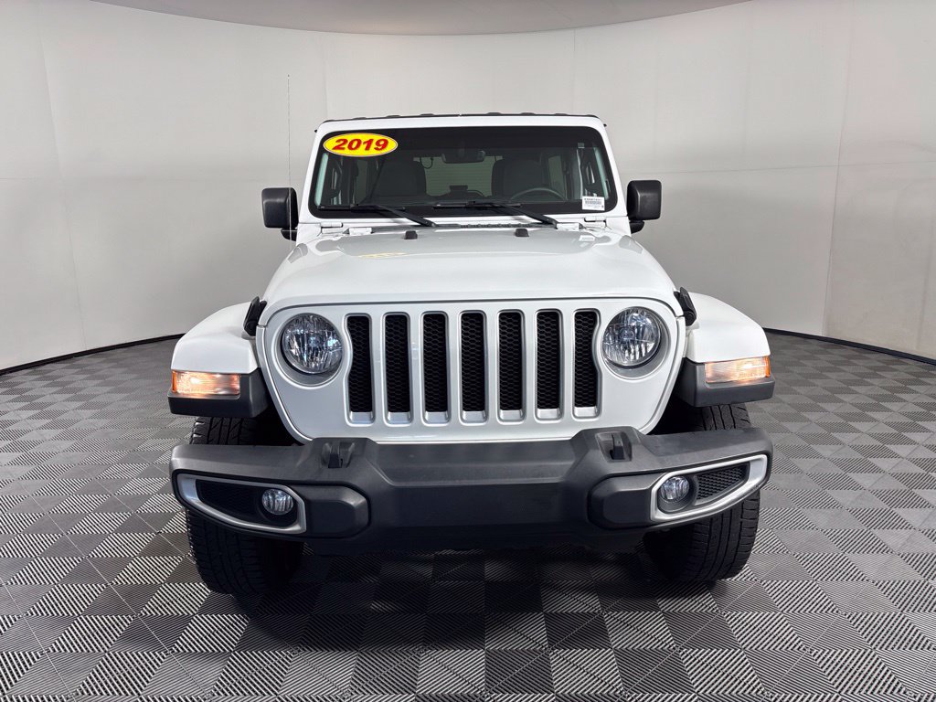 Used 2019 Jeep Wrangler Unlimited Sahara AWD/4WD image 16