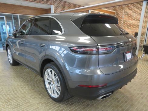 Used 2019 Porsche Cayenne image 64