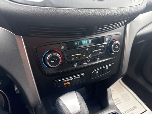 Used 2017 Ford Escape SE image 35