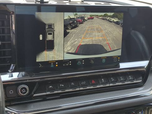 Used 2022 Chevrolet Silverado 1500 ZR2 AWD/4WD image 25