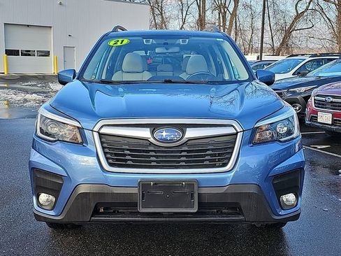 Used 2021 Subaru Forester Premium image 2