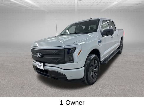 Used 2024 Ford F150 Lightning Flash image 7