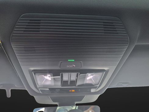 New 2026 Volkswagen Tiguan SE R-Line image 29