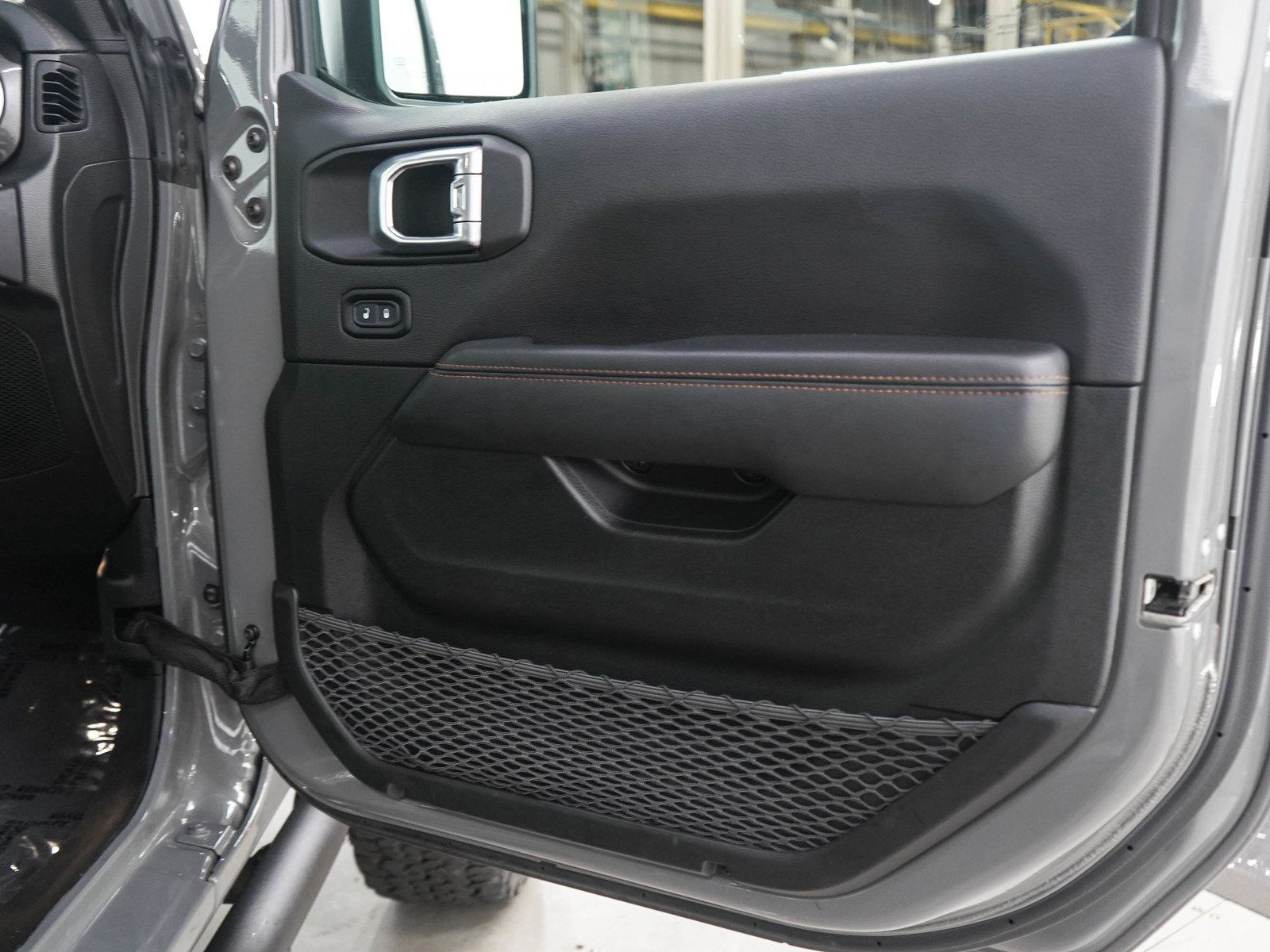Used 2021 Jeep Wrangler Unlimited Rubicon AWD/4WD image 9
