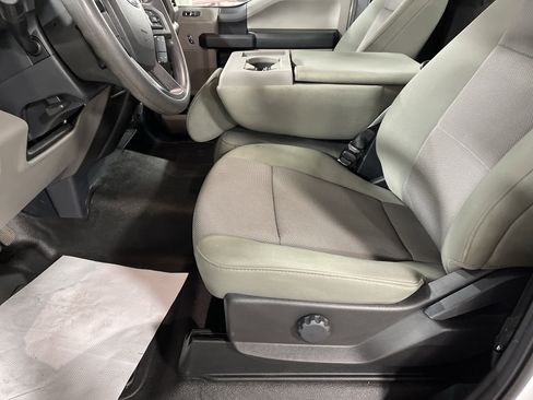 Used 2022 Ford F350 XL w/ Power Equipment Group image 11