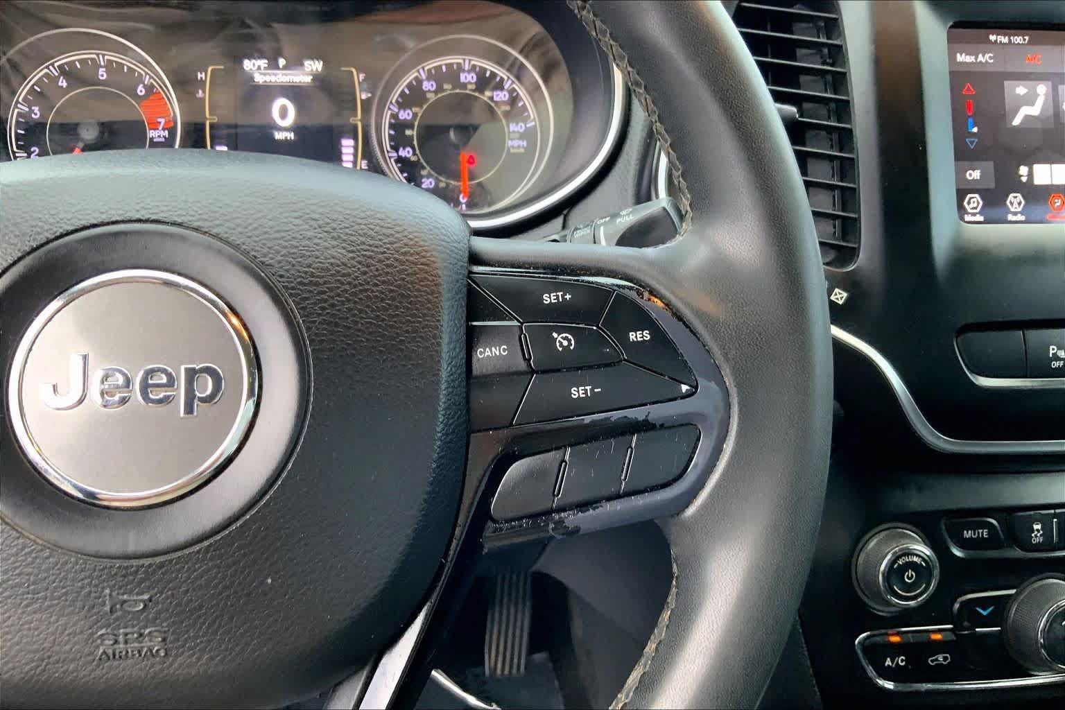 Used 2020 Jeep Cherokee Latitude Plus FWD image 21