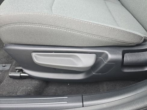 New 2025 Kia K4 LXS image 6