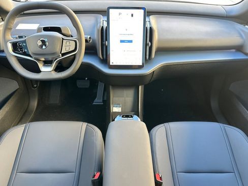 New 2025 Volvo EX30 Plus w/ Protection Package Premier image 13