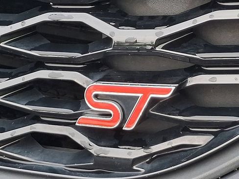 Used 2020 Ford Explorer ST w/ Premium Technology Package AWD/4WD image 10