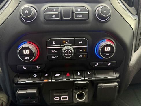 Used 2019 Chevrolet Silverado 1500 LT w/ All-Star Edition AWD/4WD image 18