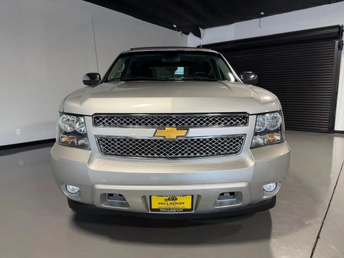 Used 2012 Chevrolet Avalanche LS w/ All-Star Edition RWD image 2