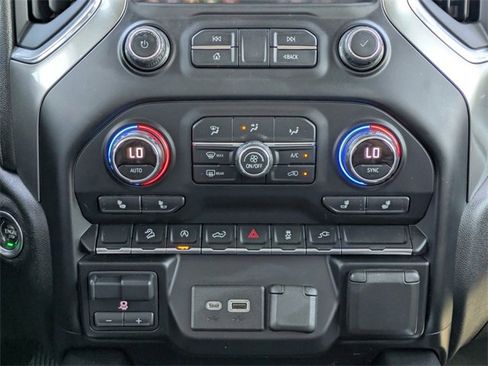 Used 2020 Chevrolet Silverado 1500 RST image 23