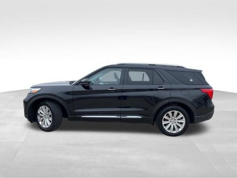 Used 2023 Ford Explorer Limited w/ Limited Technology Package image 4