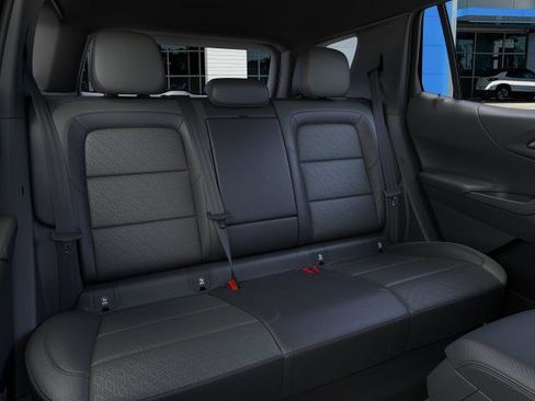 New 2026 Chevrolet Equinox LT FWD image 17