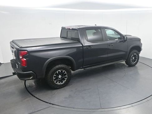 Used 2024 Chevrolet Silverado 1500 ZR2 w/ Technology Package AWD/4WD image 28