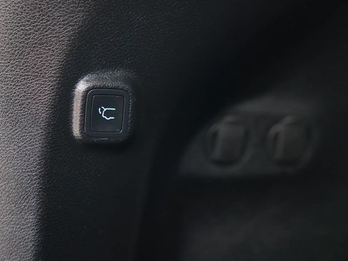 Used 2022 Jeep Cherokee Trailhawk w/ Sun, Sound & Nav Group image 18