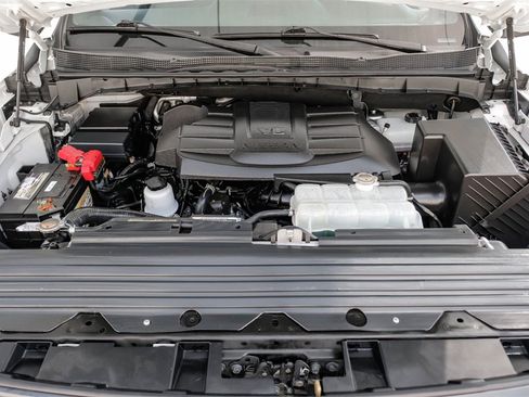 Used 2024 Nissan Titan PRO-4X w/ Pro-4x Convenience Package image 60