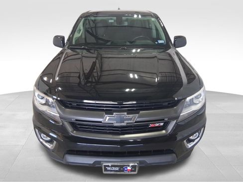 Used 2018 Chevrolet Colorado Z71 image 2