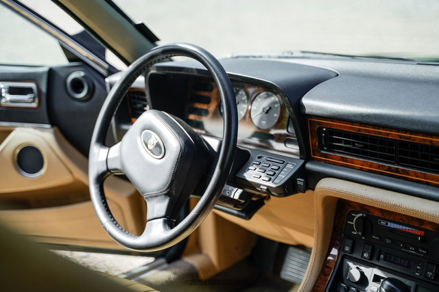 Used 1988 Jaguar XJ6 RWD image 42