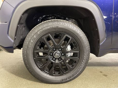 New 2025 Toyota Tundra Limited AWD/4WD image 11
