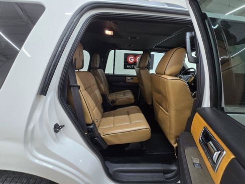 Used 2014 Lincoln Navigator 2WD w/ Equipment Group 101A image 17