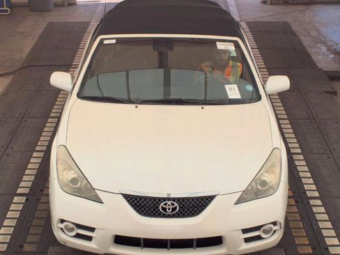Used 2007 Toyota Solara SE image 2
