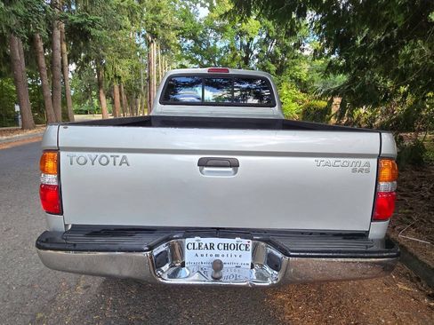 Used 2003 Toyota Tacoma 4x4 Xtracab w/ SR5 Pkg image 4