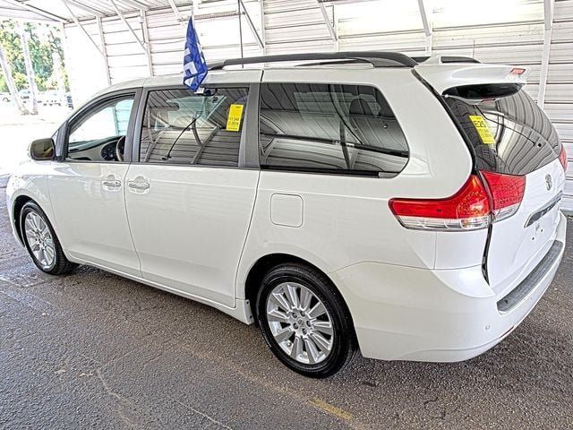 Used 2014 Toyota Sienna Limited w/ Limited Premium Package AWD/4WD image 3
