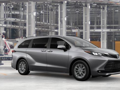 New 2026 Toyota Sienna XLE FWD image 14