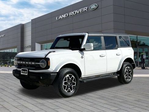 Used 2024 Ford Bronco Outer Banks image 1
