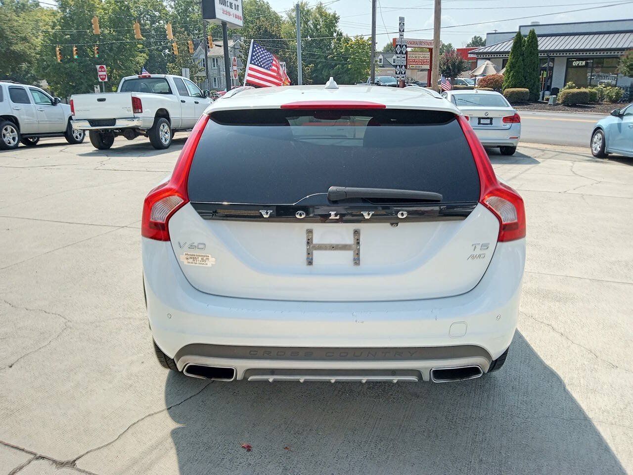 Used 2015 Volvo V60 T5 Cross Country w/ Protection Package AWD/4WD image 5