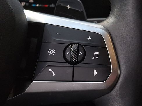 Used 2025 BMW 228i xDrive w/ Technology Package image 16