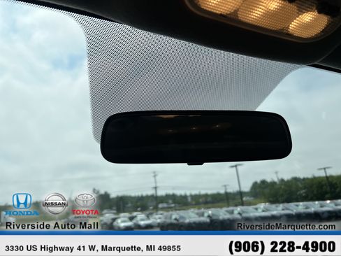 Used 2016 Nissan Juke SL AWD/4WD image 19