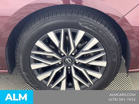 Used 2025 Nissan Altima 2.5 SV FWD image 16
