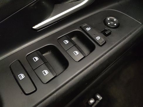 Used 2021 Hyundai Elantra SEL w/ Convenience + Premium Package FWD image 27