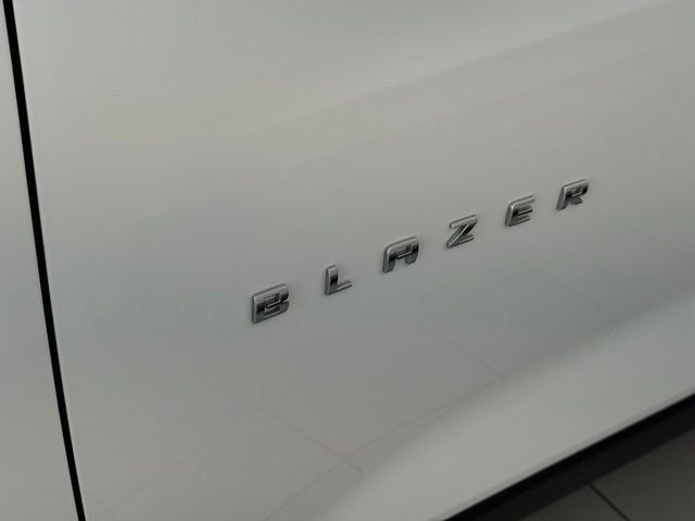 Certified 2023 Chevrolet Blazer LT AWD/4WD image 36
