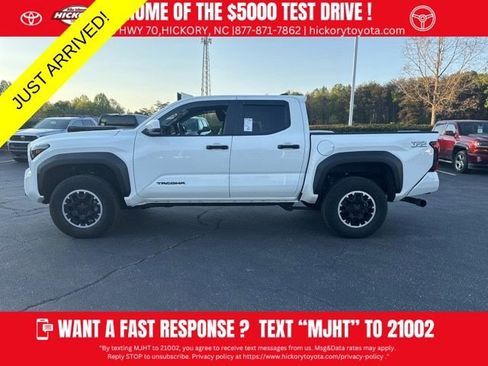 Used 2024 Toyota Tacoma TRD Off-Road image 6