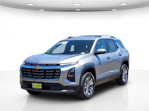 Used 2025 Chevrolet Equinox LT w/ Convenience Package II AWD/4WD image 11