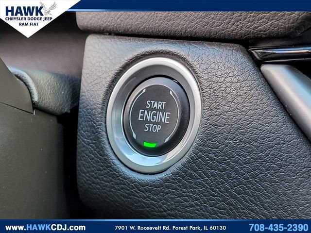 Used 2025 Cadillac XT4 Premium Luxury AWD/4WD image 17