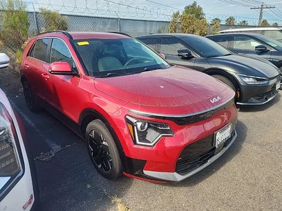 Certified 2023 Kia Niro Wind