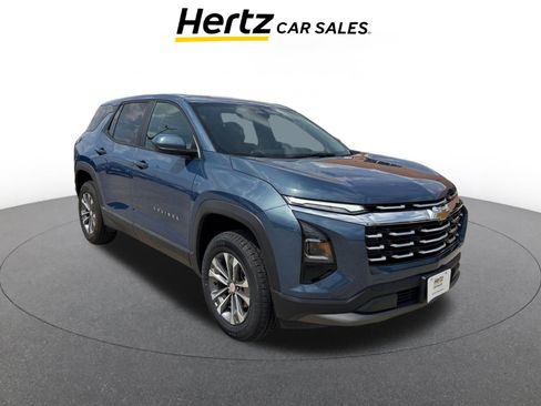 Used 2025 Chevrolet Equinox LT FWD image 1