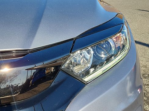 Used 2022 Honda HR-V Sport image 9