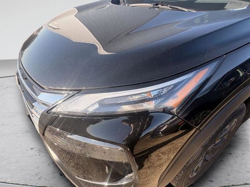 Used 2025 Nissan Rogue SV image 4