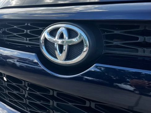 Used 2018 Toyota 4Runner SR5 Premium RWD image 15