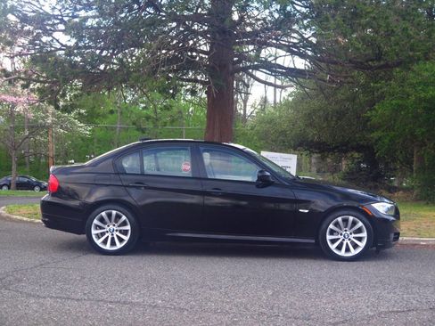 Used 2009 BMW 328i Sedan RWD image 5