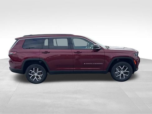 New 2026 Jeep Grand Cherokee Limited AWD/4WD image 7