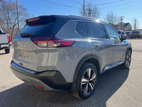 Used 2021 Nissan Rogue SL w/ Premium Package image 5