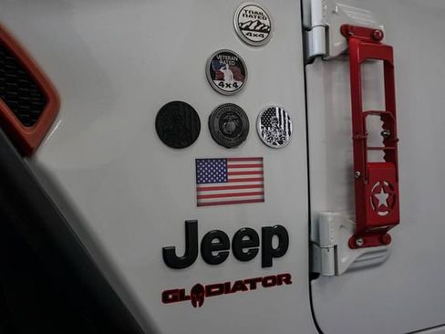 Used 2020 Jeep Gladiator Sport w/ Quick Order Package 24S image 5