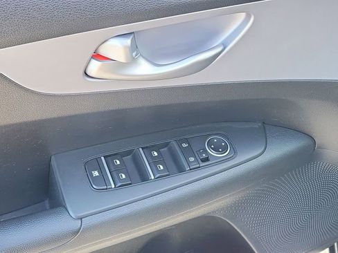 Used 2024 Kia Forte LXS FWD image 20