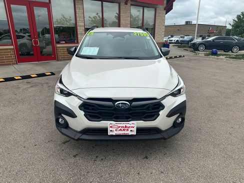 Used 2025 Subaru Crosstrek 2.5i Premium AWD/4WD image 2